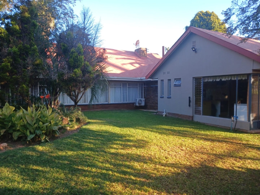 3 Bedroom Property for Sale in Adamayview North West